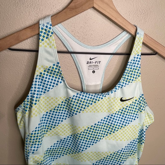 Nike Dri Fit Shelf Bra Workout Tank Top Size Large - Picture 2 of 7